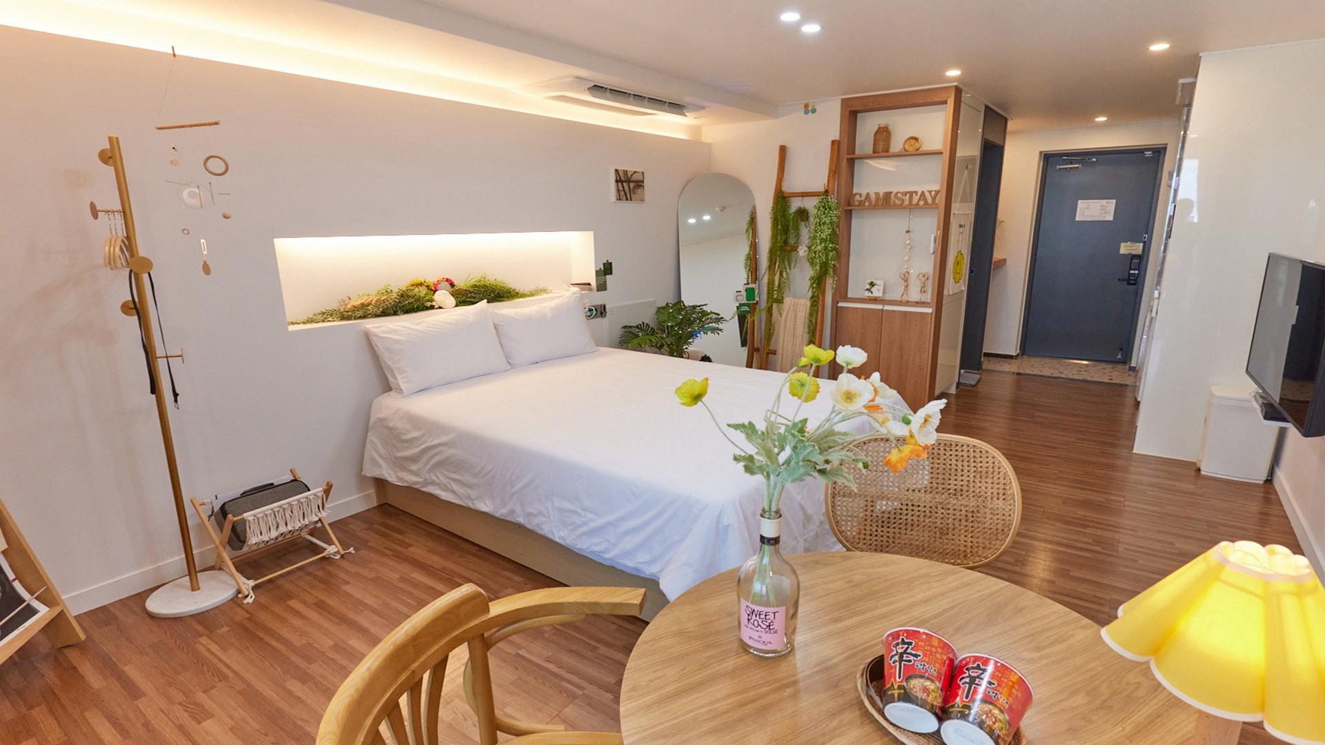Yeosu Stay and Healing Yeosu-si